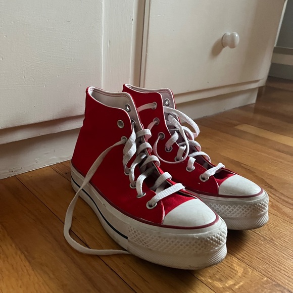 Red Converse - Picture 2 of 3
